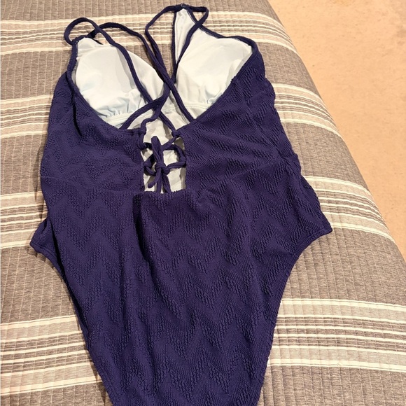 Nwt Cupshe One Piece Strappy back  Swimsuit in Navy Blue Size XL - Picture 5 of 7